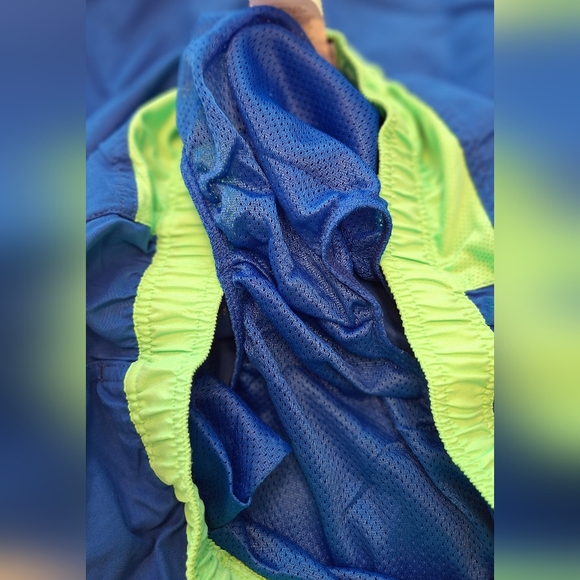 Nike Men's Swim Shorts in Blue and Green - Picture 11 of 16